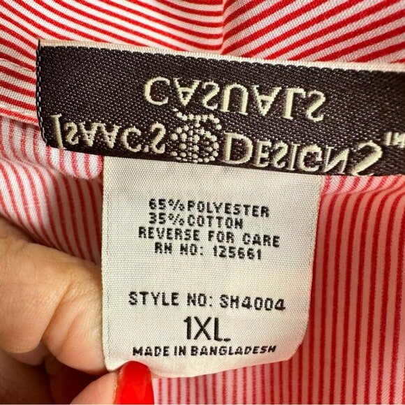 Isaac's Designs Women's Button Down Shirt Strawberry Appliquéd Size XL - Picture 9 of 10